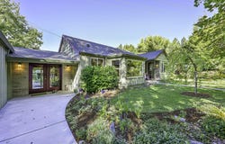 925 Douglas Ln., Mt Shasta, CA 96067