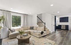 43 Oak Knoll Rd, Lowell, MA 01852
