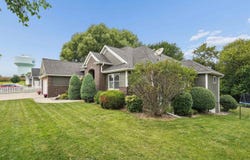 1201 2nd Ave NE, Waverly, IA 50677