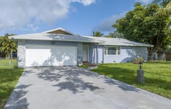 106 NW Broadview Street, Port Saint Lucie, FL 34983