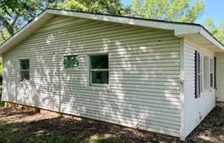 614 E Division Street, Bolivar, MO 65613