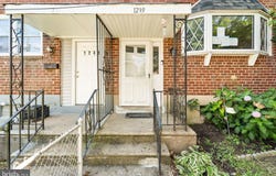 1239 LAKESHORE DRIVE, CAMDEN, NJ 08104