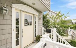 256 W 10th Street, Ship Bottom, NJ 08008