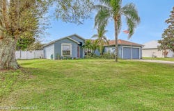 938 Jettie Street NE, Palm Bay, FL 32907