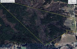 2211 Indian Hill, Elberton, GA 30635