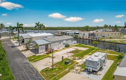 8 Galleon Way, Fort Myers Beach, FL 33931