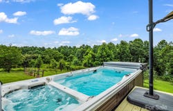 61 Overbrook Drive, Saluda, NC 28773