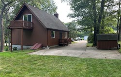 3 Ledgewood Drive, Westerly, RI 02891