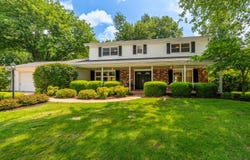 107 N Lark Lane, Carbondale, IL 62901