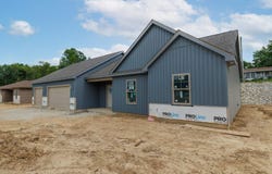 980 E Hawthorn Lane, Columbia City, IN 46725