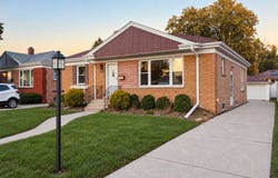 1821 Mayfair Avenue, Westchester, IL 60154
