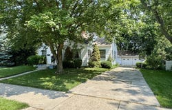 20615 California Street, Saint Clair Shores, MI 48080
