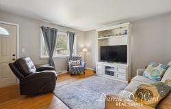 968 Kendalwood Street NE, Grand Rapids, MI 49505