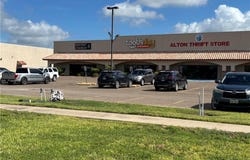 1425 W Main Avenue, Alton, TX 78573