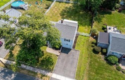 151 W Nassau Avenue, South Plainfield, NJ 07080