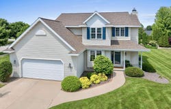 1196 DREWS Drive, DE PERE, WI 54115