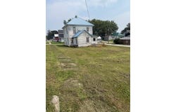 414 PACIFIC Street, WALNUT, IA 51577