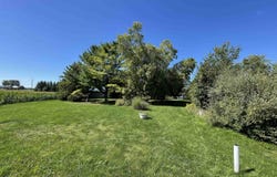 8593 S Clare Ave, Clare, MI 48617