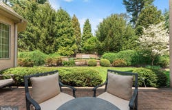 1061 LAUREL HILL LANE, MEADOWBROOK, PA 19046
