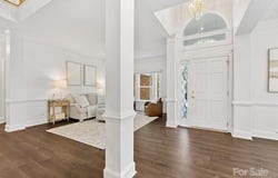 10527 Breamore Drive, Charlotte, NC 28270