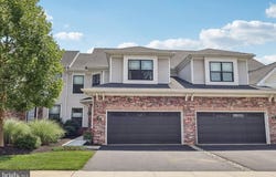 40 BIRDIE WAY, LAWRENCEVILLE, NJ 08648