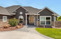 311 Riverview Drive, Marsing, ID 83639