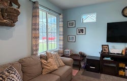 1806 Lakeview Dr, Central City, NE 68826