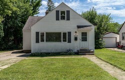 3327 Broadway, ROCKFORD, IL 61108