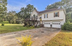 100 Twin Oaks Drive, Calhoun, GA 30701