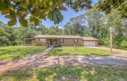 3044 Laurel Dr, Gulf Breeze, FL 32563