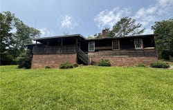 324 REECEBURG Road SE, Silver Creek, GA 30173