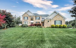 28 Sovereign Dr, Mount Olive Twp., NJ 07836