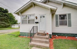 701 E Chestnut Street, Gillespie, IL 62033