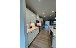 8001 Lake Laurel Ln, Glen Allen, VA 23060