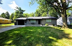 215 Almont Avenue, Almont, MI 48003