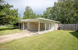 4213 Yosemite Drive, Ocean Springs, MS 39564