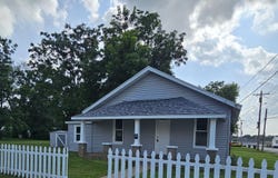 1203 S West Street, Mt Vernon, MO 65712