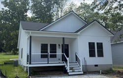 1526 2ND ST, WAYNESBORO, VA 22980