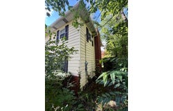 426 Wright St., MT. HOPE, WV 25909