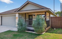 830 Cypress Lane, Cottonwood Shores, TX 78654