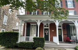 90 S CLINTON STREET, DOYLESTOWN, PA 18901