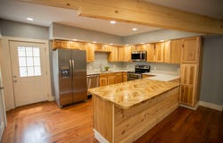 16 Main Street, Bradley, ME 04411