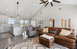 3389 Sparta Field RD, Waelder, TX 78959