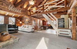 410 Apple Hill Drive N, Howard, OH 43028