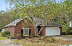 304 CREEKSIDE LANE, GARDENDALE, AL 35071