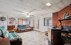 64 Mocking Bird Lane, Hawk Point, MO 63349