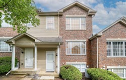 653 E WILLOW Street, Elburn, IL 60119