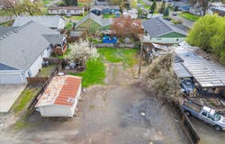 253 E 7TH ST, Lafayette, OR 97127