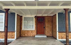 801 E. Main, CUERO, TX 77954