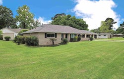 940 Robbie St, Denham Springs, LA 70726